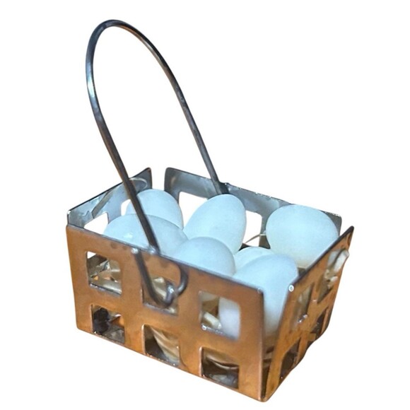 Mini Dollhouse Fresh Eggs in Metal Basket Mini Farm House Farm Village Decor - Picture 1 of 6
